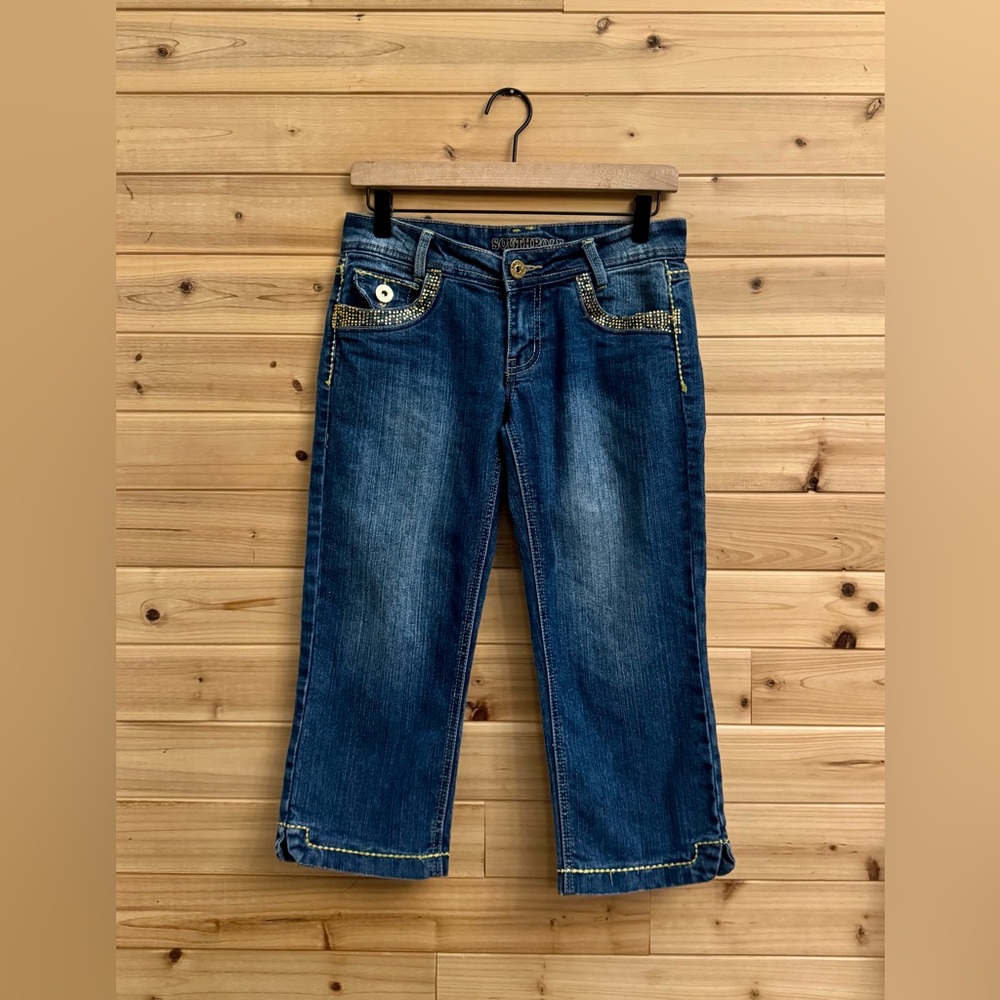 Y2K South Pole 2/Small Gold Bedazzled Low Rise Capri Length Denim Jeans